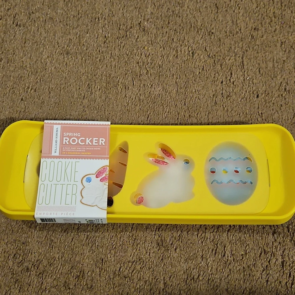 Williams Sonoma Yellow Spring Rocker Cookie Cutter Set